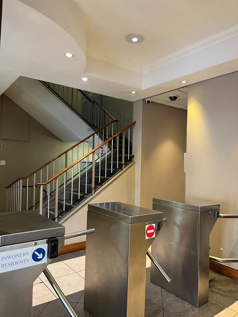 To Let 2 Bedroom Property for Rent in Lemoenkloof Western Cape